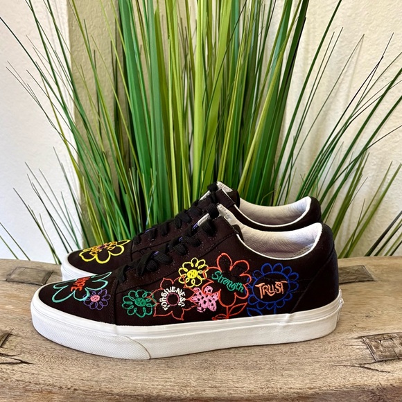 Vans Old Skool Cultivate Care Sneakers - Picture 4 of 9